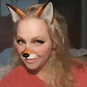 Meet your Posher, Destiny